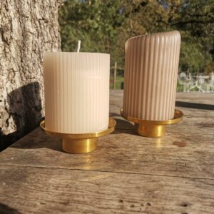 bougeoir doré pour bougie à disposer sur les tables de votre mariage pour une décoration élégante, raffinée et chic