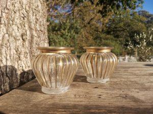 photophore / bougeoir transparent en verre et doré pour une décoration de table élégante et raffinée