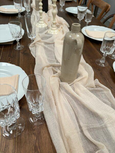 Chemin de table beige pour votre décoration