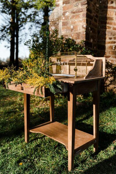 Table en bois pour location de mariage en Bretagne